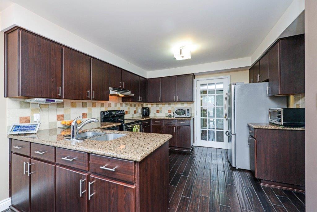 Oakville Executive Detached home listing mls winston churchill